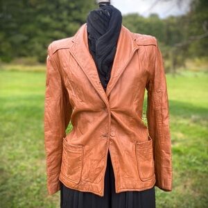 Vintage Women's orange-ish Leather Jacket!